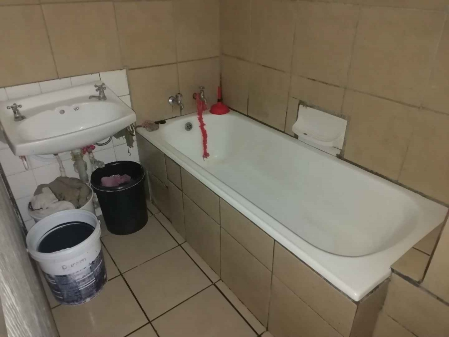 2 Bedroom Property for Sale in Berea Gauteng