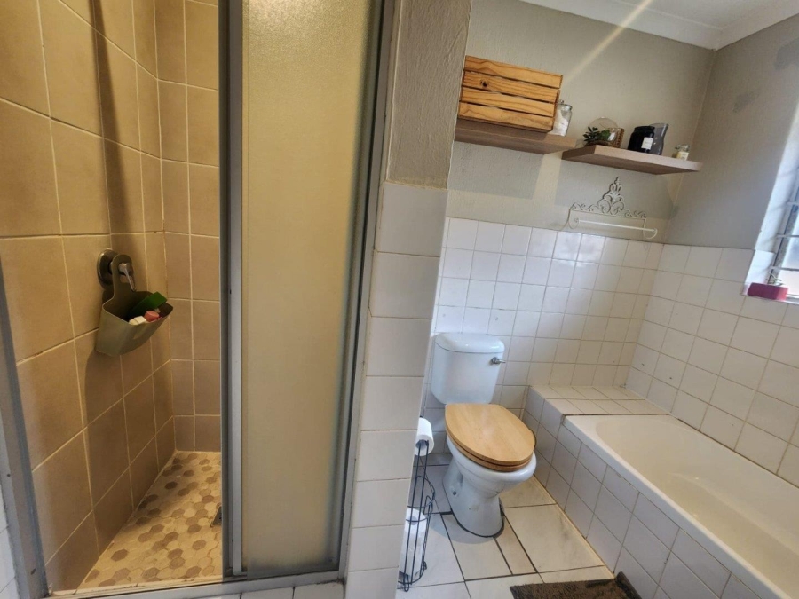 To Let 2 Bedroom Property for Rent in Northwold Gauteng