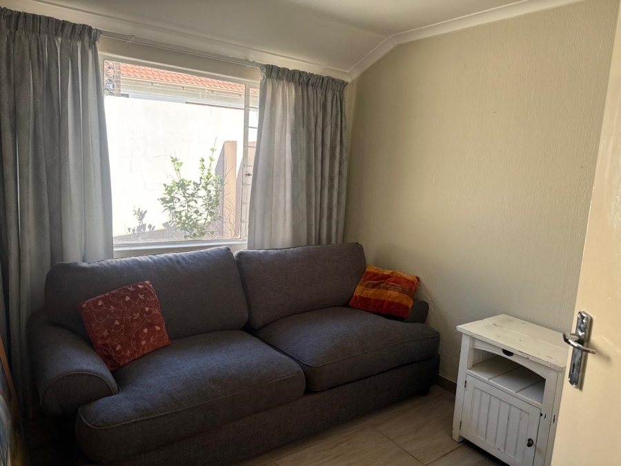 To Let 2 Bedroom Property for Rent in Northwold Gauteng