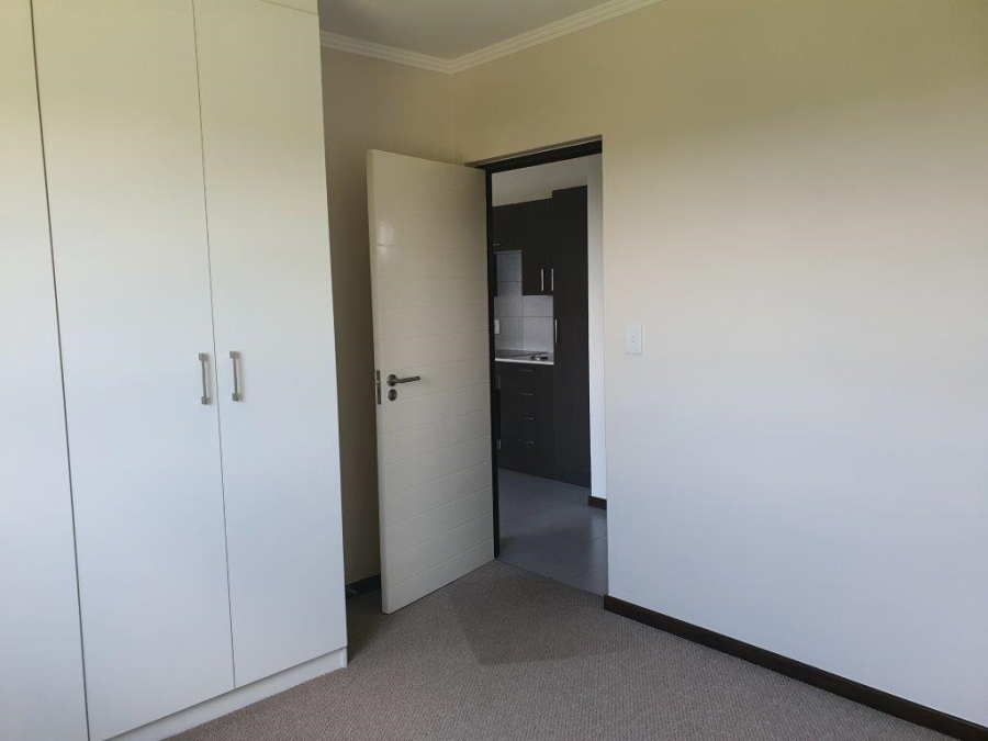 To Let 2 Bedroom Property for Rent in Jackal Creek Golf Estate Gauteng