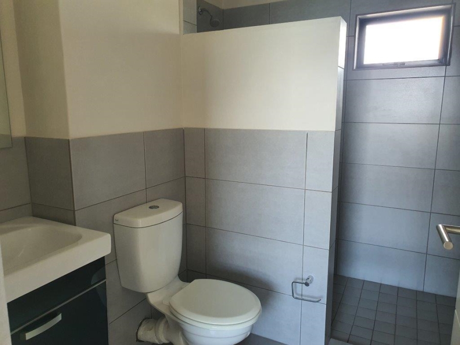 To Let 2 Bedroom Property for Rent in Jackal Creek Golf Estate Gauteng