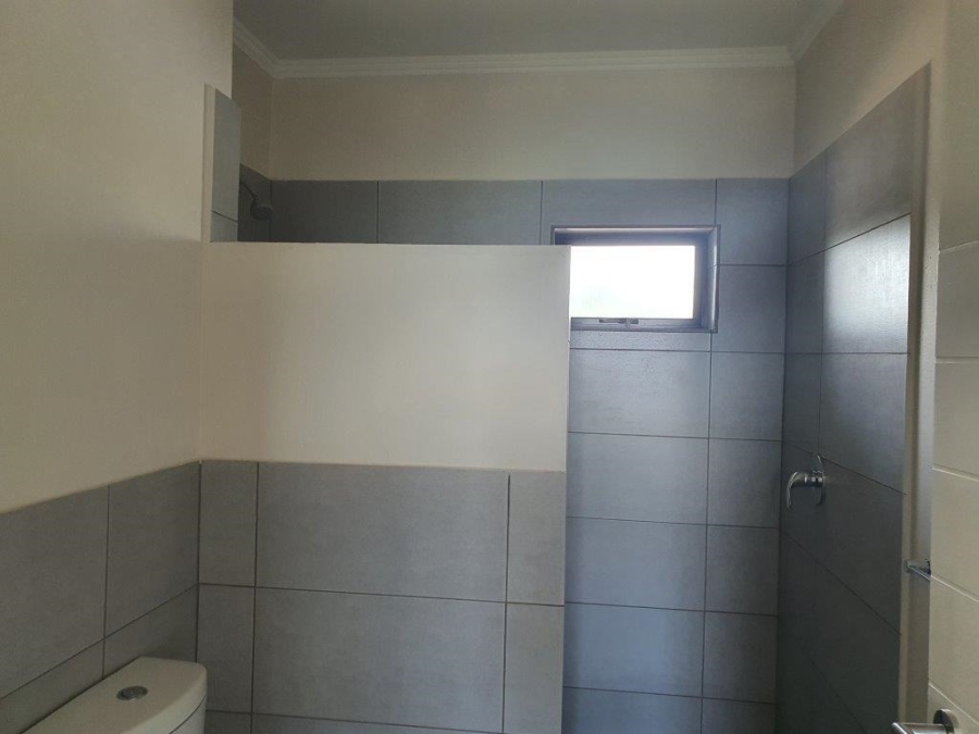 To Let 2 Bedroom Property for Rent in Jackal Creek Golf Estate Gauteng