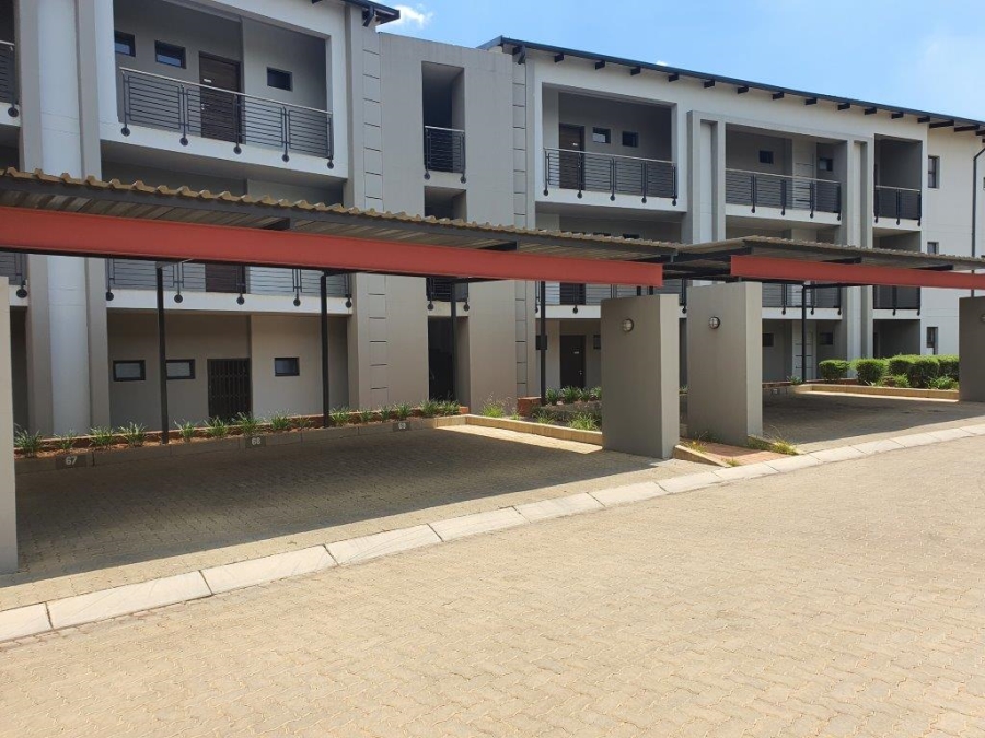 To Let 2 Bedroom Property for Rent in Jackal Creek Golf Estate Gauteng