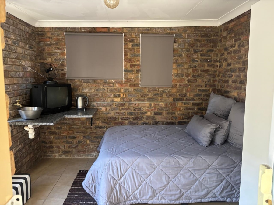 5 Bedroom Property for Sale in Garsfontein Gauteng