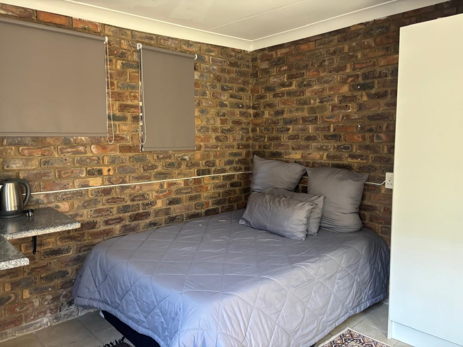 5 Bedroom Property for Sale in Garsfontein Gauteng