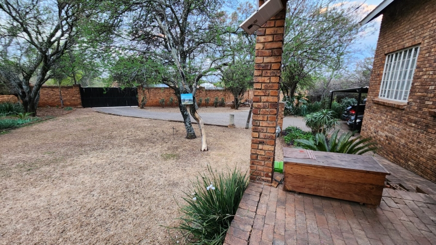 To Let 1 Bedroom Property for Rent in Raslouw A H Gauteng