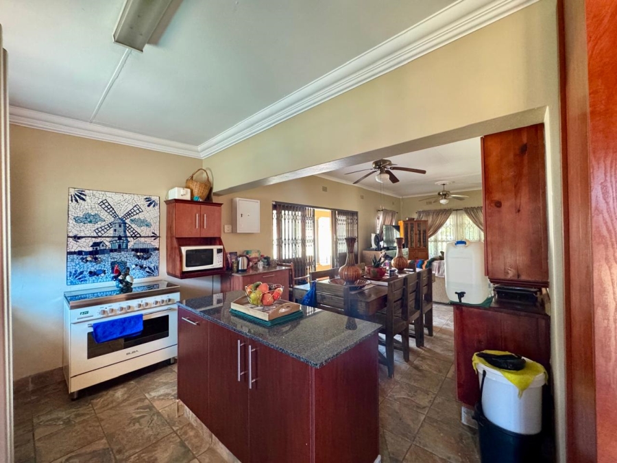 5 Bedroom Property for Sale in Pretoria North Gauteng