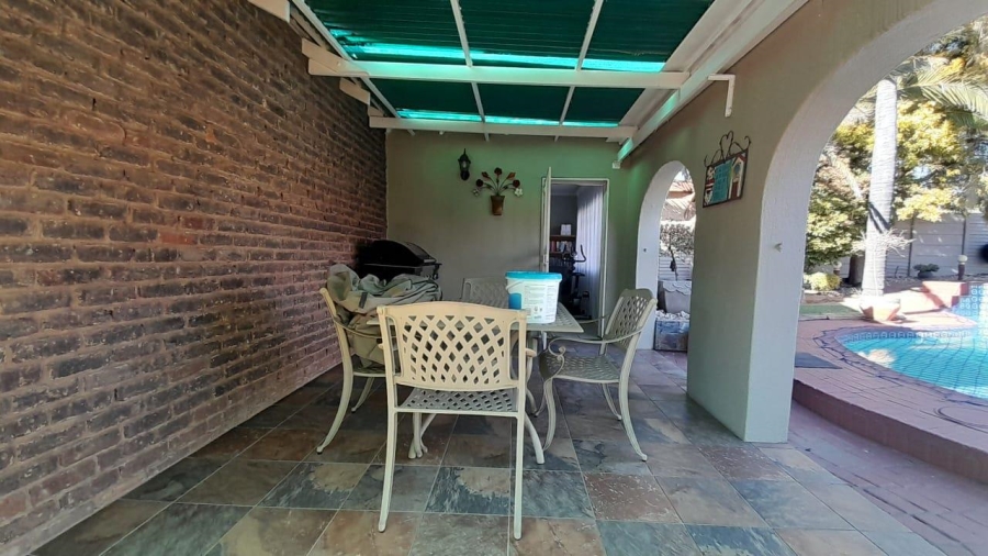 3 Bedroom Property for Sale in Glen Marais Gauteng