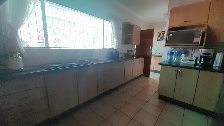 3 Bedroom Property for Sale in Glen Marais Gauteng