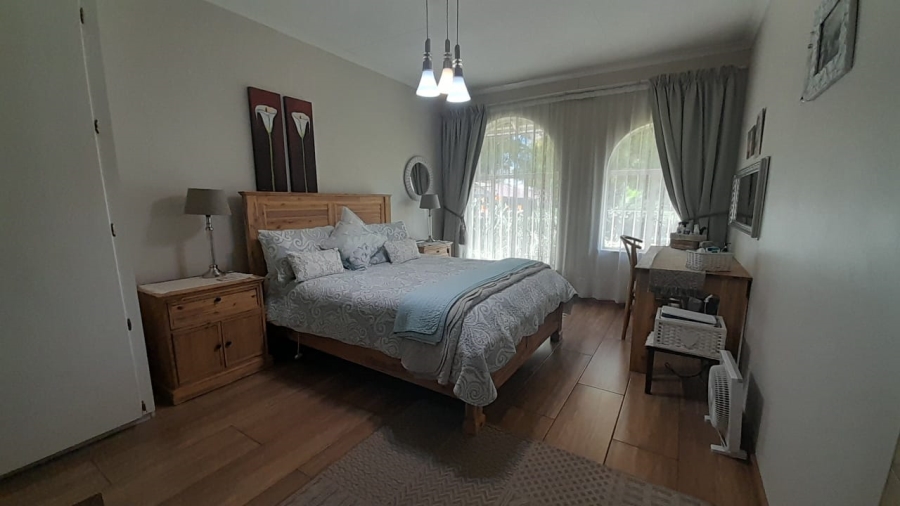 3 Bedroom Property for Sale in Glen Marais Gauteng