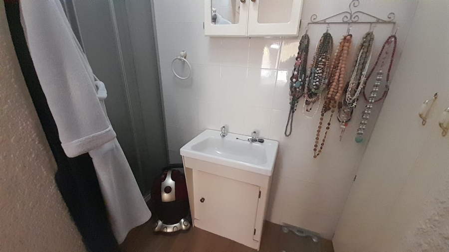 3 Bedroom Property for Sale in Glen Marais Gauteng