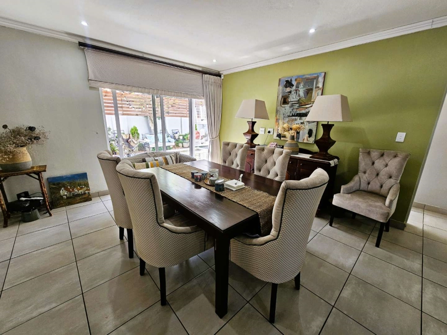 4 Bedroom Property for Sale in Baileys Muckleneuk Gauteng