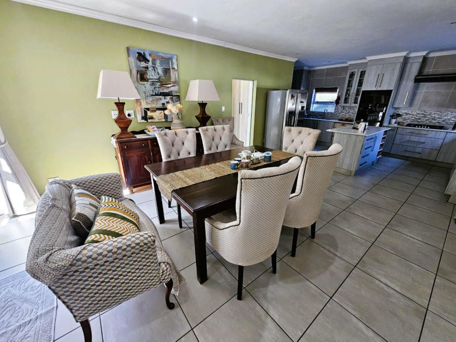 4 Bedroom Property for Sale in Baileys Muckleneuk Gauteng