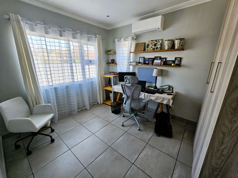 4 Bedroom Property for Sale in Baileys Muckleneuk Gauteng