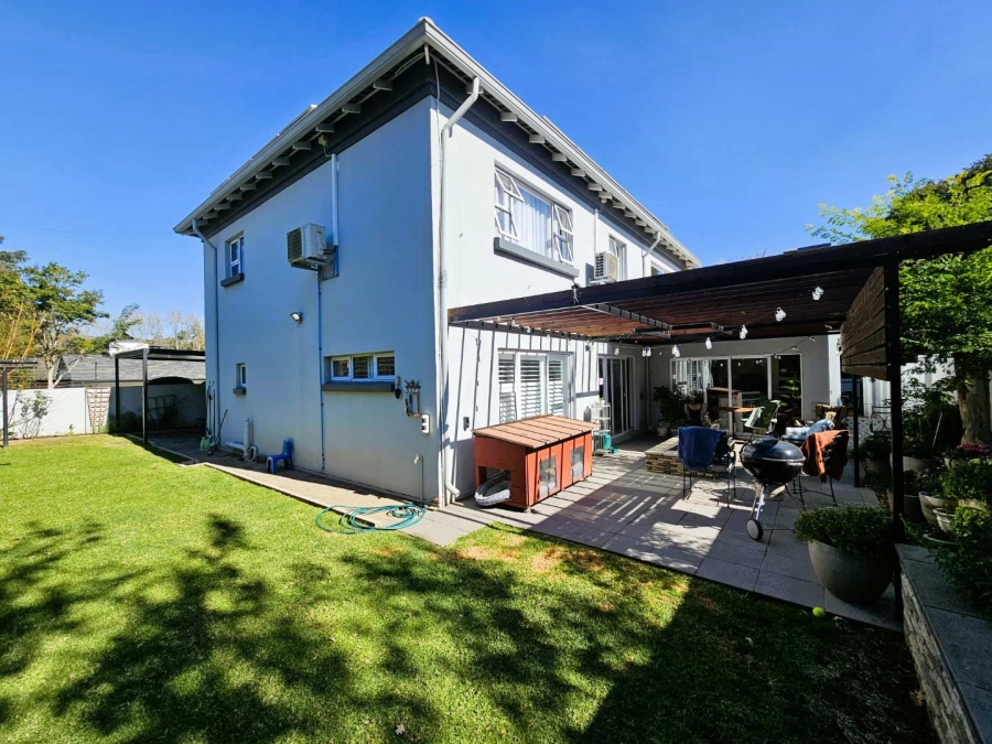 4 Bedroom Property for Sale in Baileys Muckleneuk Gauteng