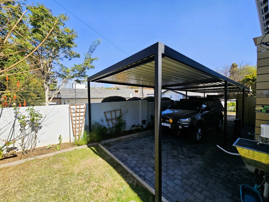 4 Bedroom Property for Sale in Baileys Muckleneuk Gauteng