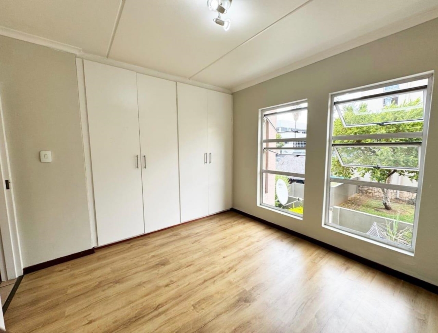 2 Bedroom Property for Sale in Sunninghill Gauteng