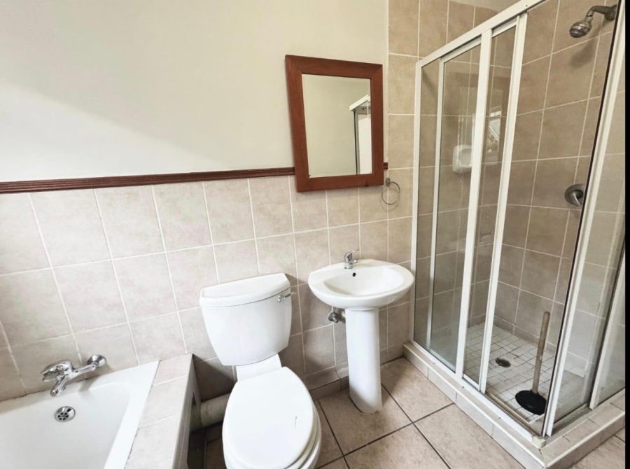 2 Bedroom Property for Sale in Sunninghill Gauteng