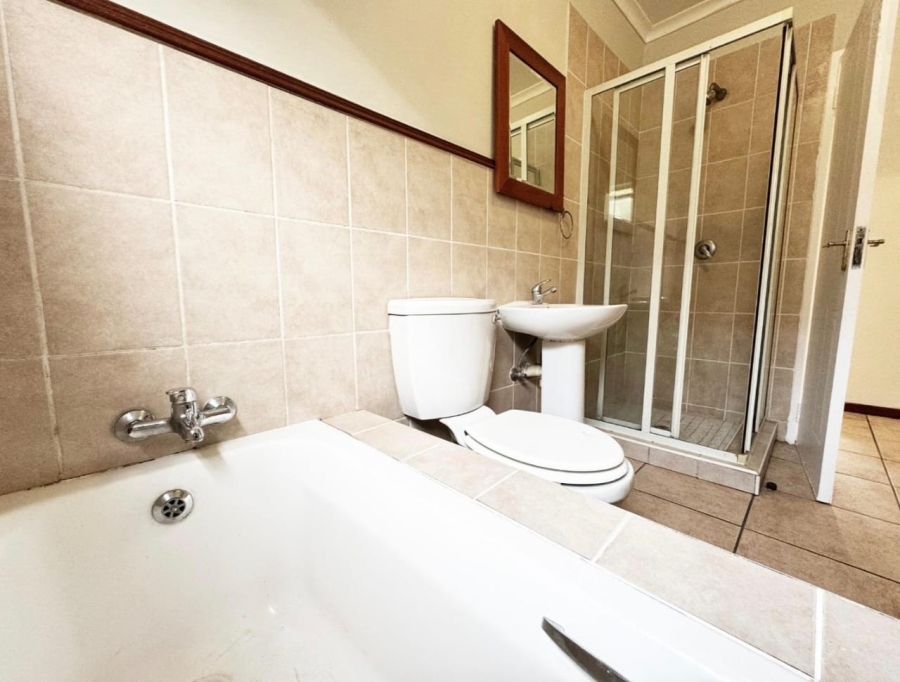 2 Bedroom Property for Sale in Sunninghill Gauteng