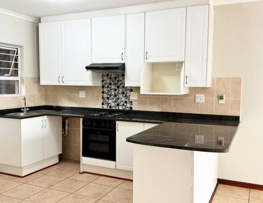 2 Bedroom Property for Sale in Sunninghill Gauteng