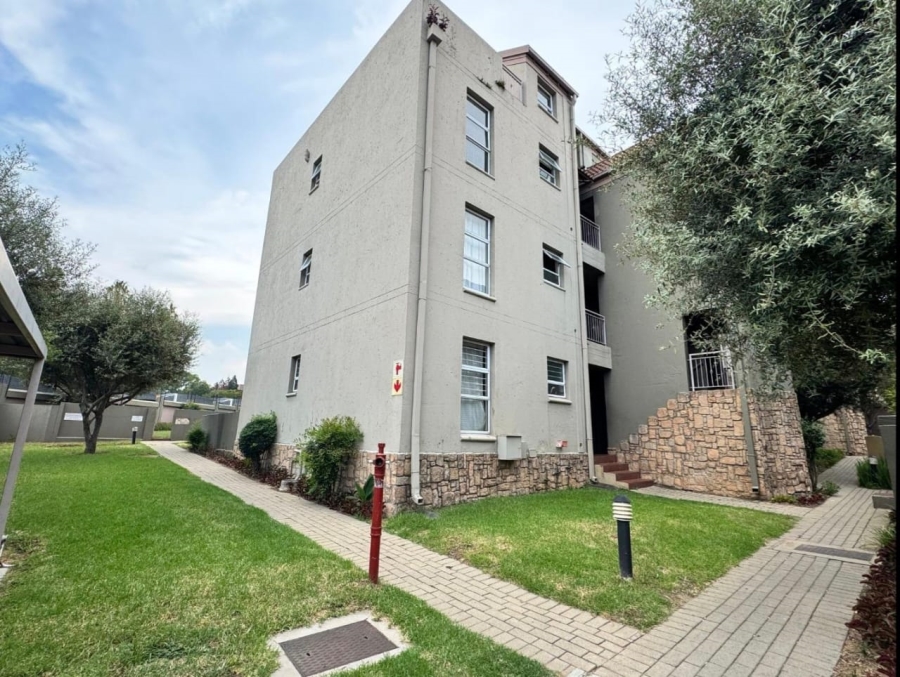 2 Bedroom Property for Sale in Sunninghill Gauteng