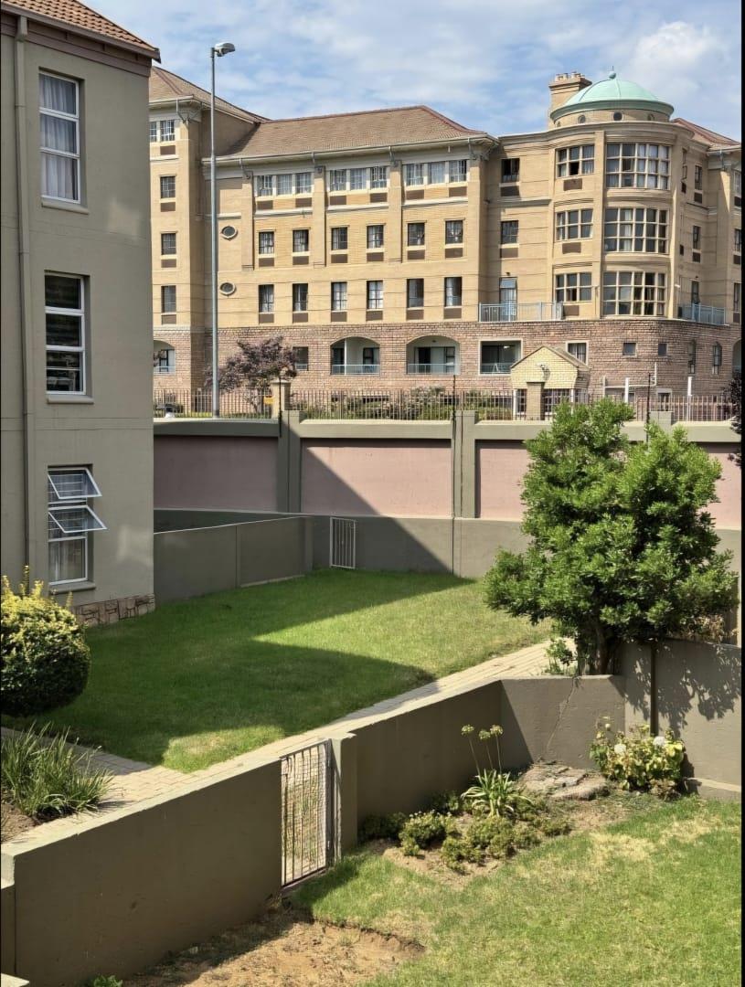 2 Bedroom Property for Sale in Sunninghill Gauteng