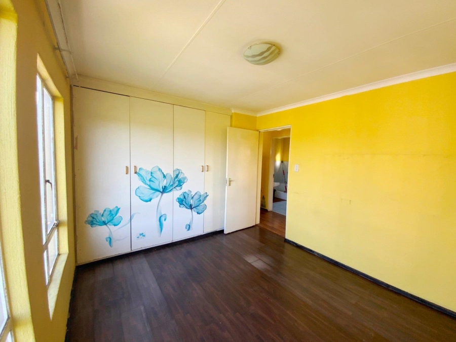 To Let 2 Bedroom Property for Rent in Verwoerdpark Gauteng