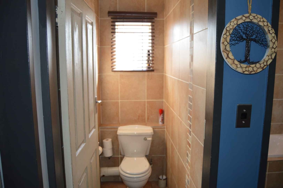3 Bedroom Property for Sale in Brackenhurst Gauteng