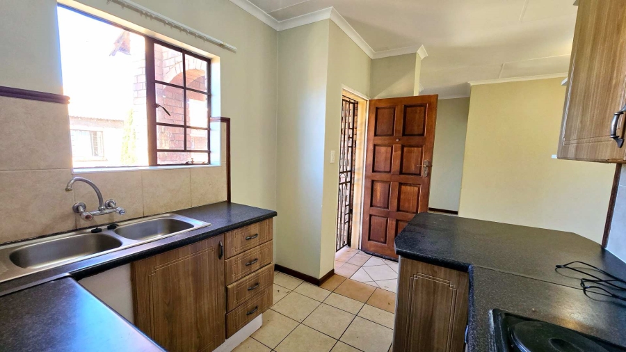 2 Bedroom Property for Sale in Mooikloof Ridge Gauteng