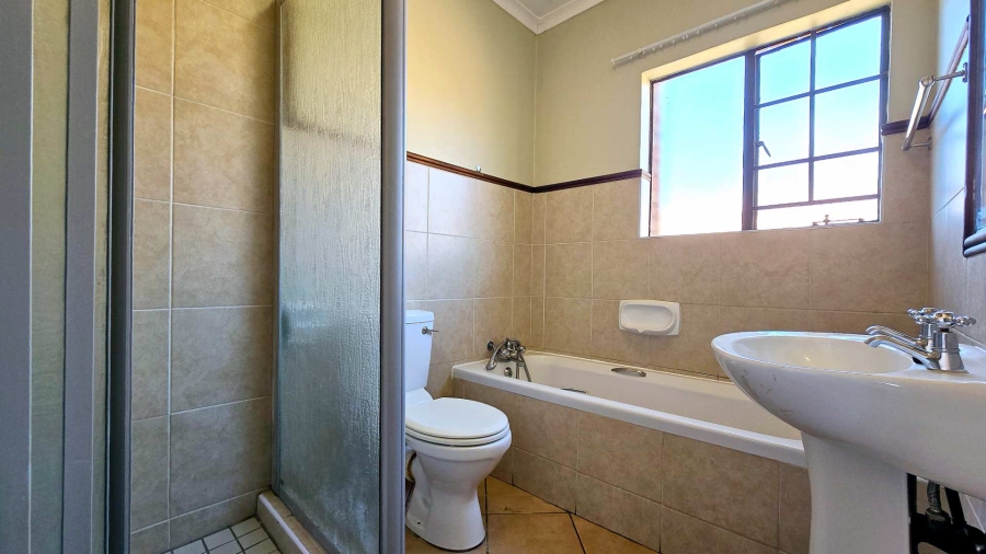 2 Bedroom Property for Sale in Mooikloof Ridge Gauteng