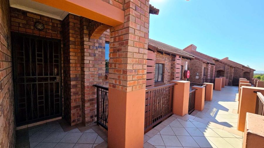 2 Bedroom Property for Sale in Mooikloof Ridge Gauteng