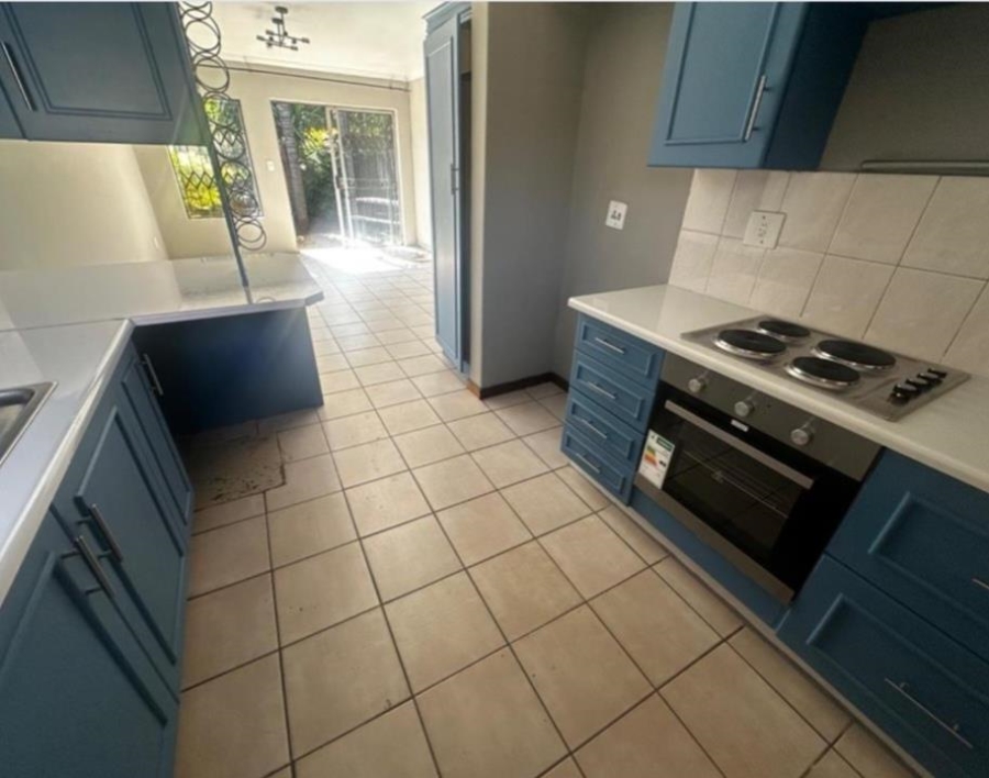 2 Bedroom Property for Sale in Die Wilgers Gauteng