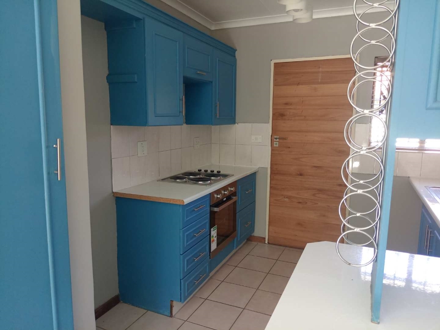 2 Bedroom Property for Sale in Die Wilgers Gauteng