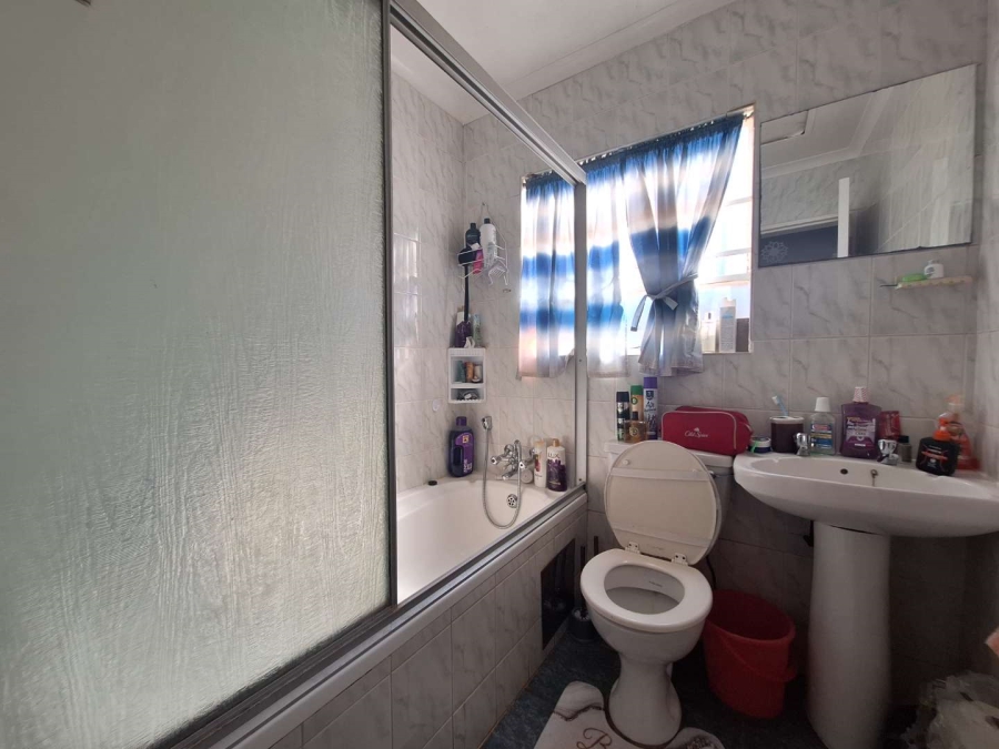 To Let 2 Bedroom Property for Rent in Allens Nek Gauteng