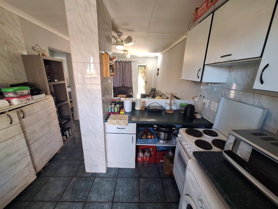To Let 2 Bedroom Property for Rent in Allens Nek Gauteng