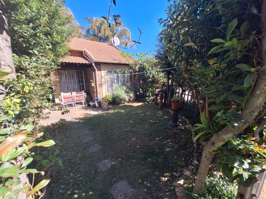 To Let 2 Bedroom Property for Rent in Allens Nek Gauteng