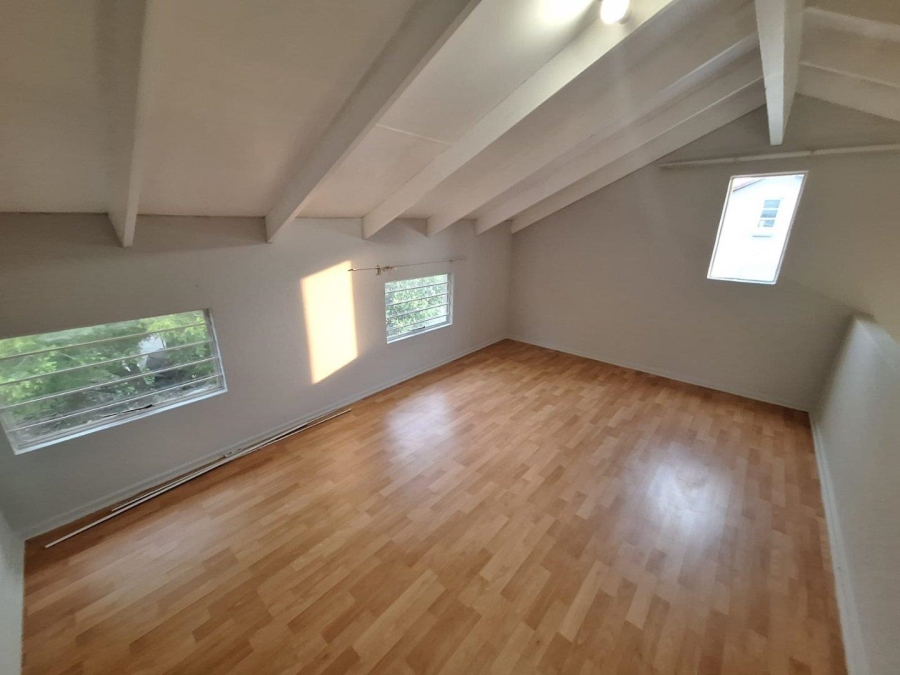 To Let 2 Bedroom Property for Rent in Weltevreden Park Gauteng