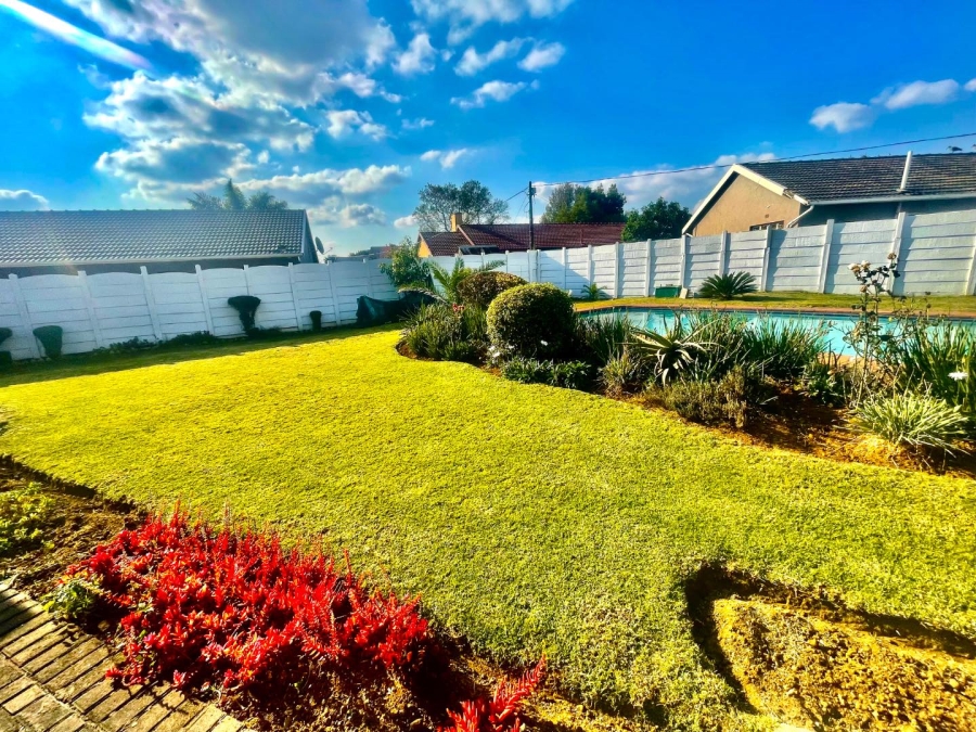 3 Bedroom Property for Sale in Esther Park Gauteng