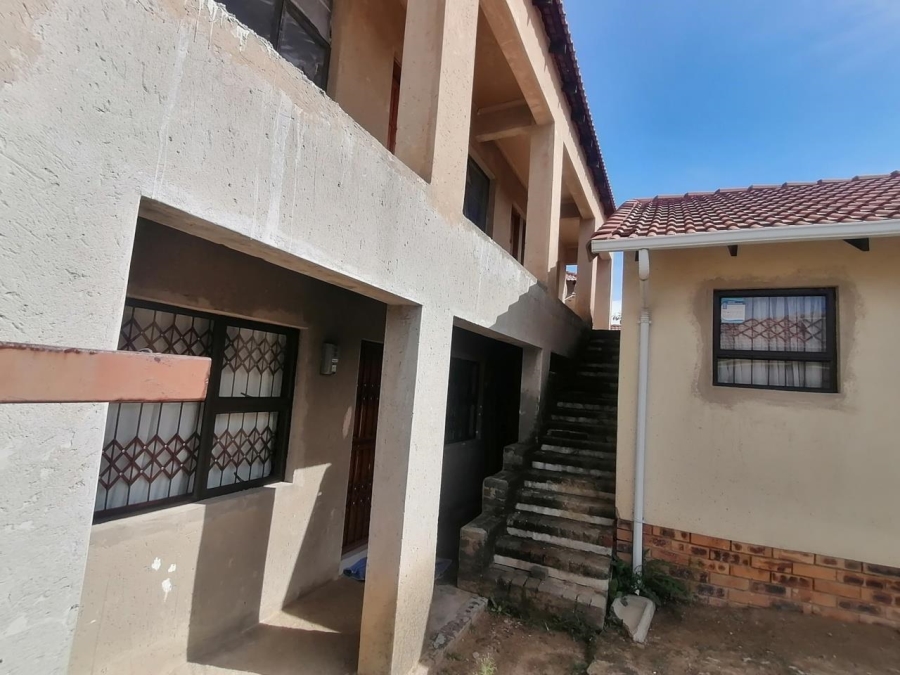 8 Bedroom Property for Sale in Cosmo City Gauteng