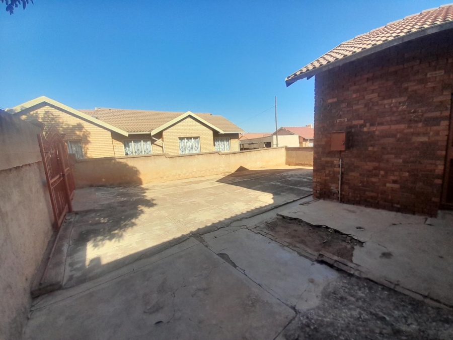 3 Bedroom Property for Sale in Soshanguve WW Gauteng