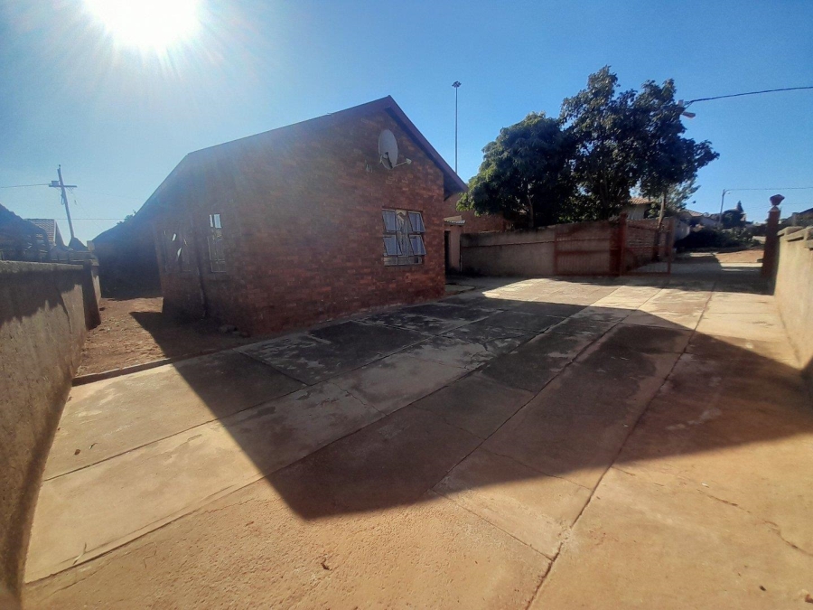 3 Bedroom Property for Sale in Soshanguve WW Gauteng