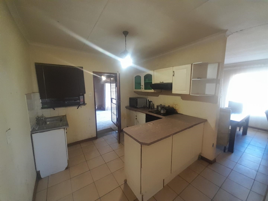 3 Bedroom Property for Sale in Soshanguve WW Gauteng