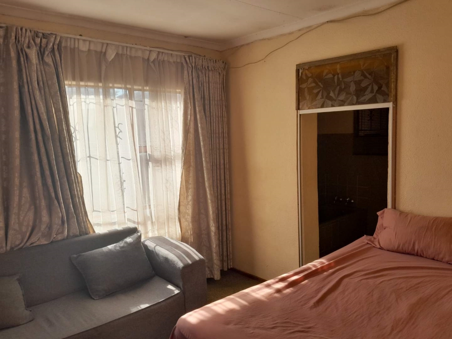 3 Bedroom Property for Sale in Soshanguve WW Gauteng