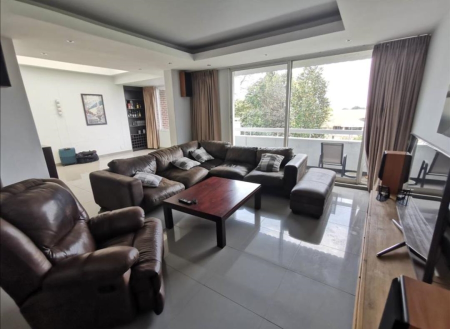 3 Bedroom Property for Sale in Illovo Gauteng