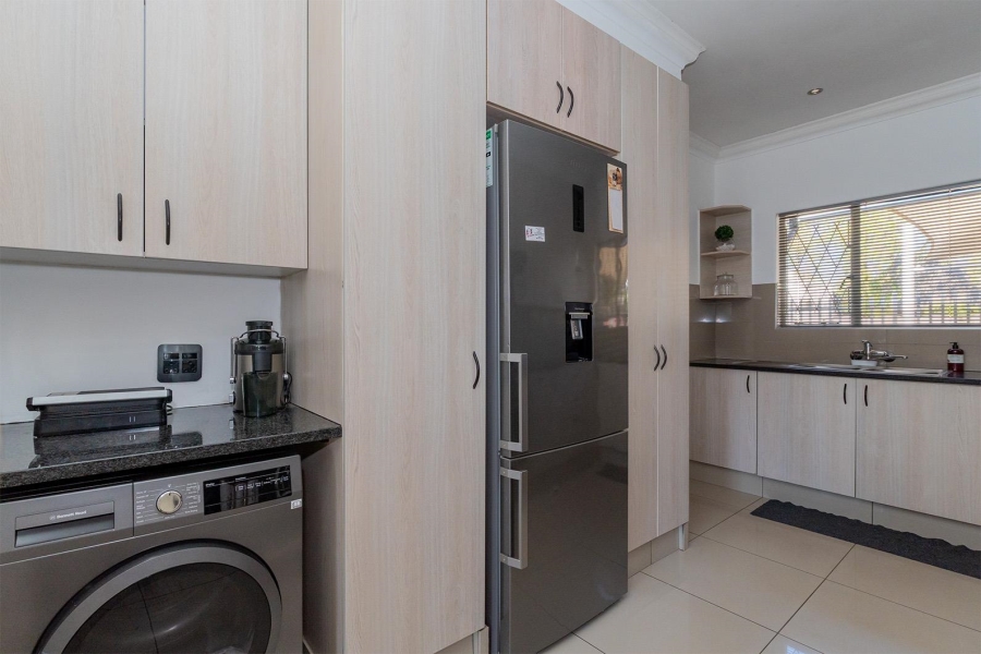 3 Bedroom Property for Sale in Birch Acres Gauteng