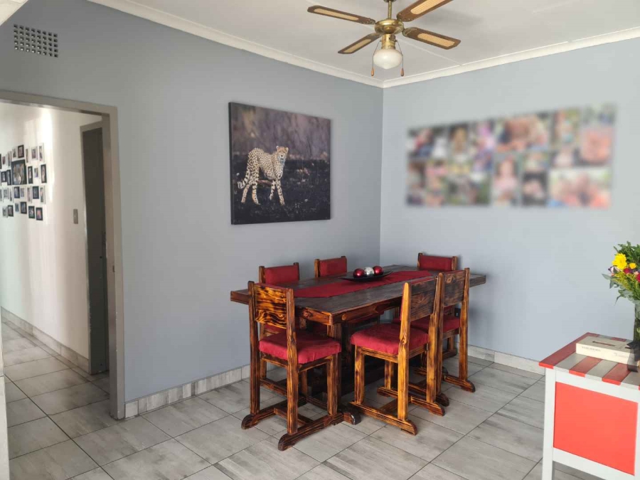 To Let 5 Bedroom Property for Rent in Edleen Gauteng