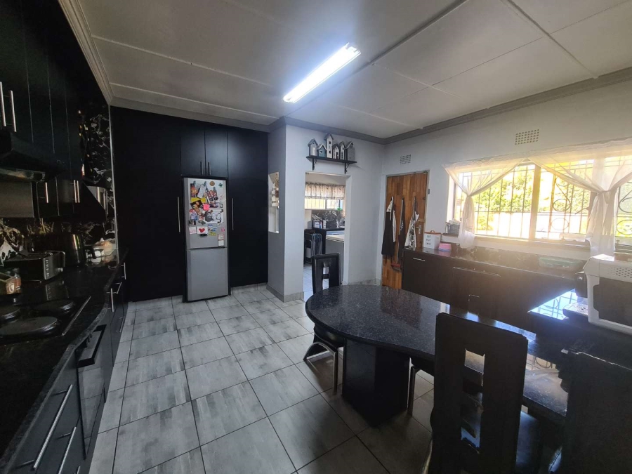 To Let 5 Bedroom Property for Rent in Edleen Gauteng
