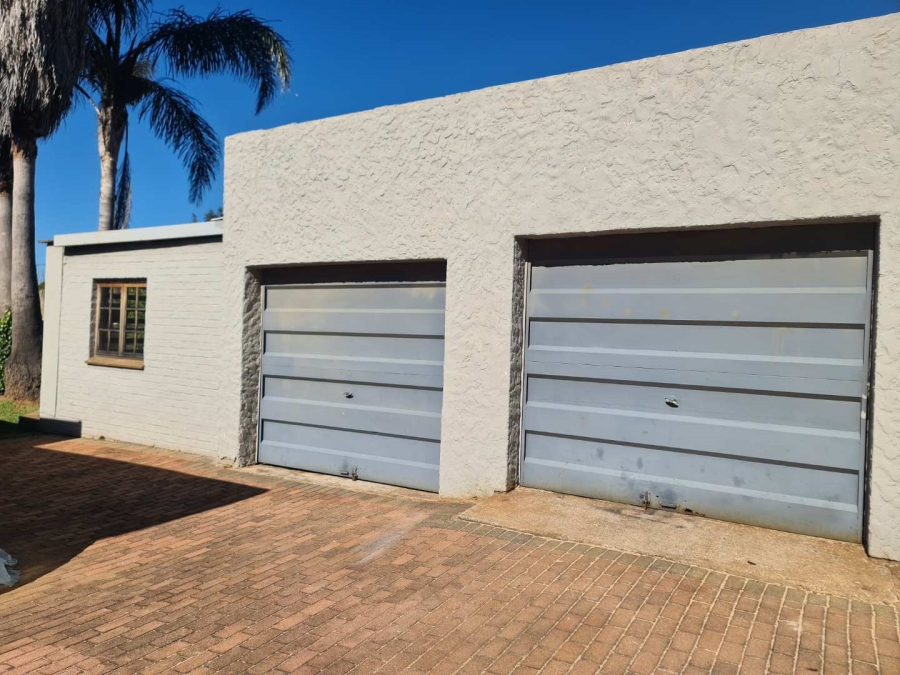 To Let 5 Bedroom Property for Rent in Edleen Gauteng
