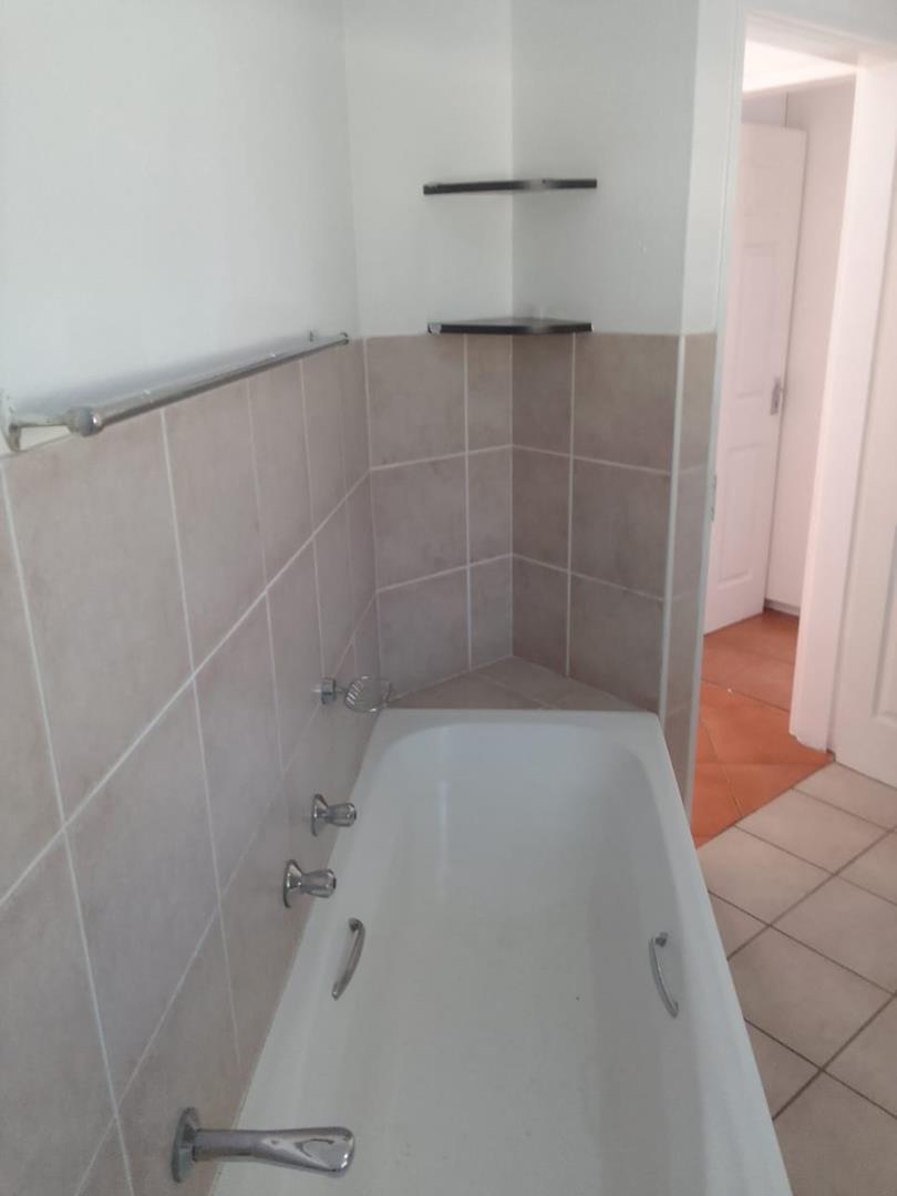To Let 2 Bedroom Property for Rent in Liefde en Vrede Gauteng