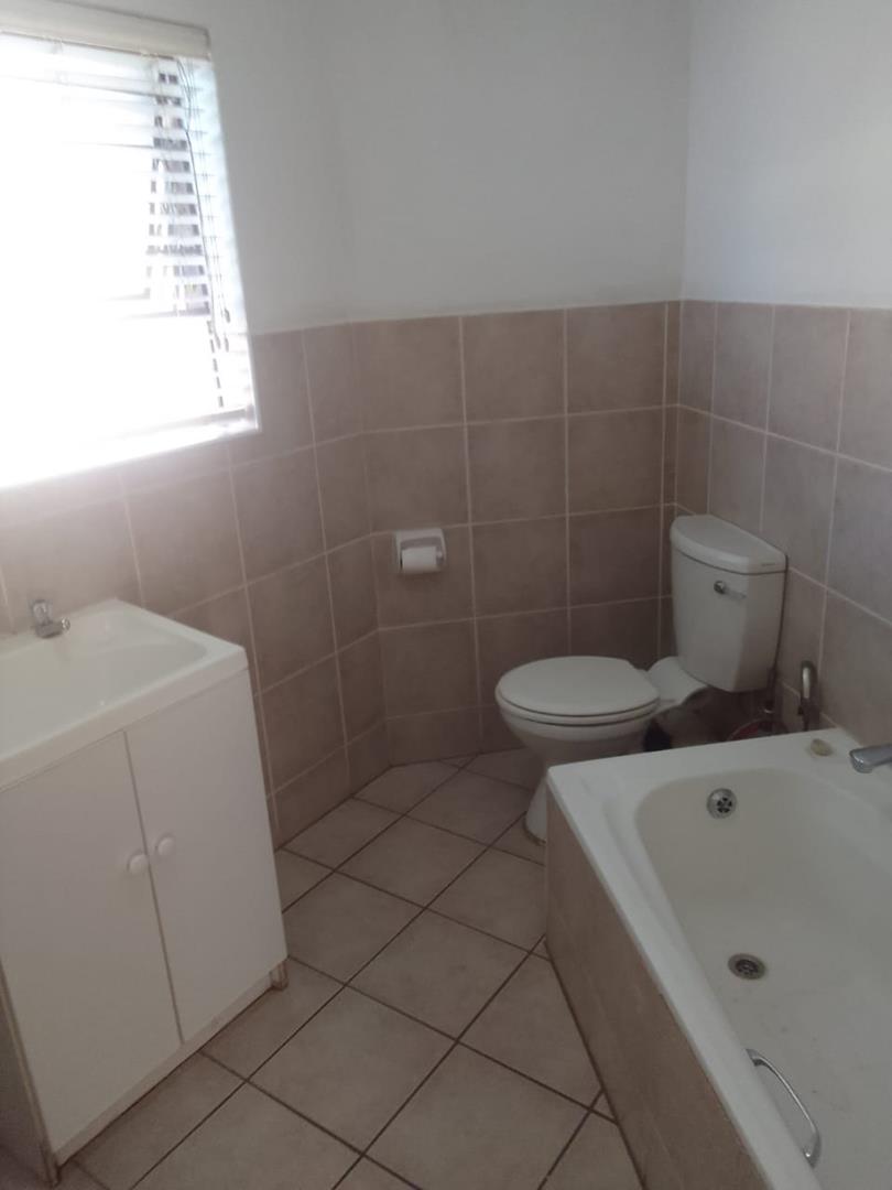 To Let 2 Bedroom Property for Rent in Liefde en Vrede Gauteng